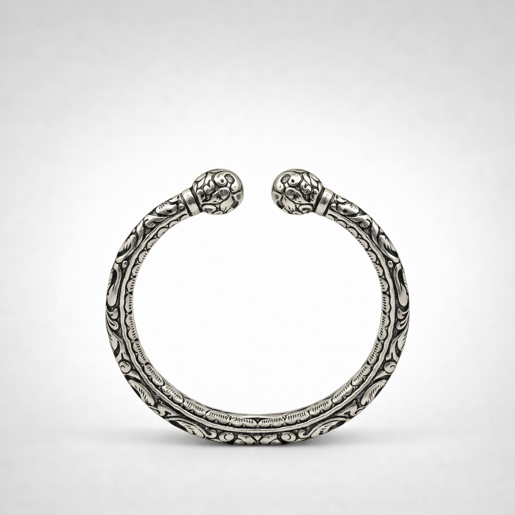 Classic Rajwadi Engraved Kada – Ruaab Exclusive 925 Silver