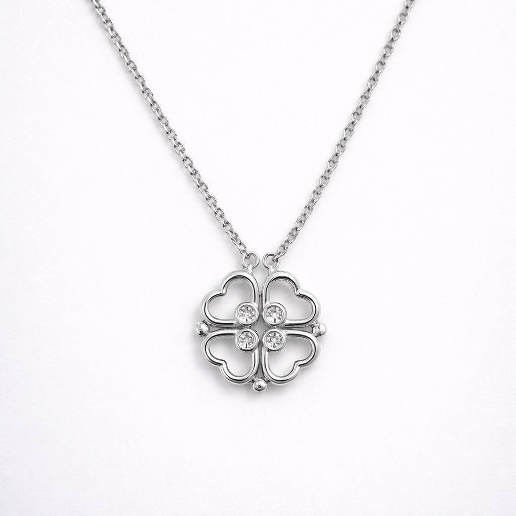 Amora 4-Heart Clover magnetic necklace in 925 silver