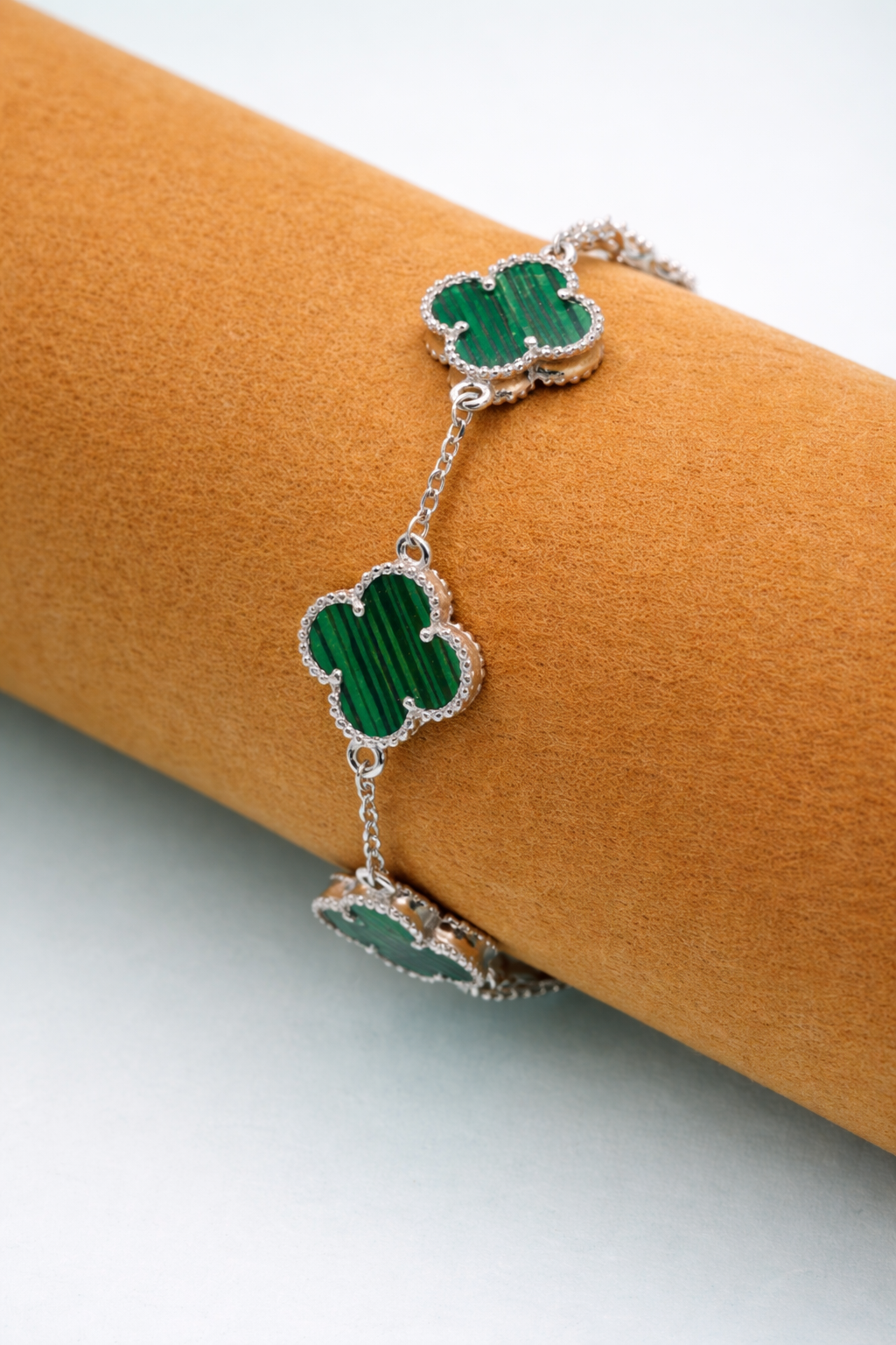 Emerald Clover bracelet in 925 silver