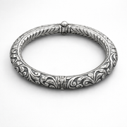 Rajwadi carved kada in 925 silver