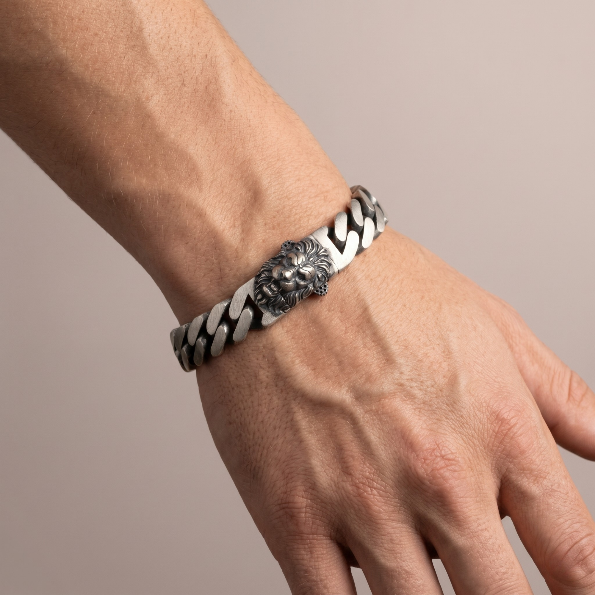 Lion Head Cuban Link Bracelet | Oxidized 925 Silver | Ruaab