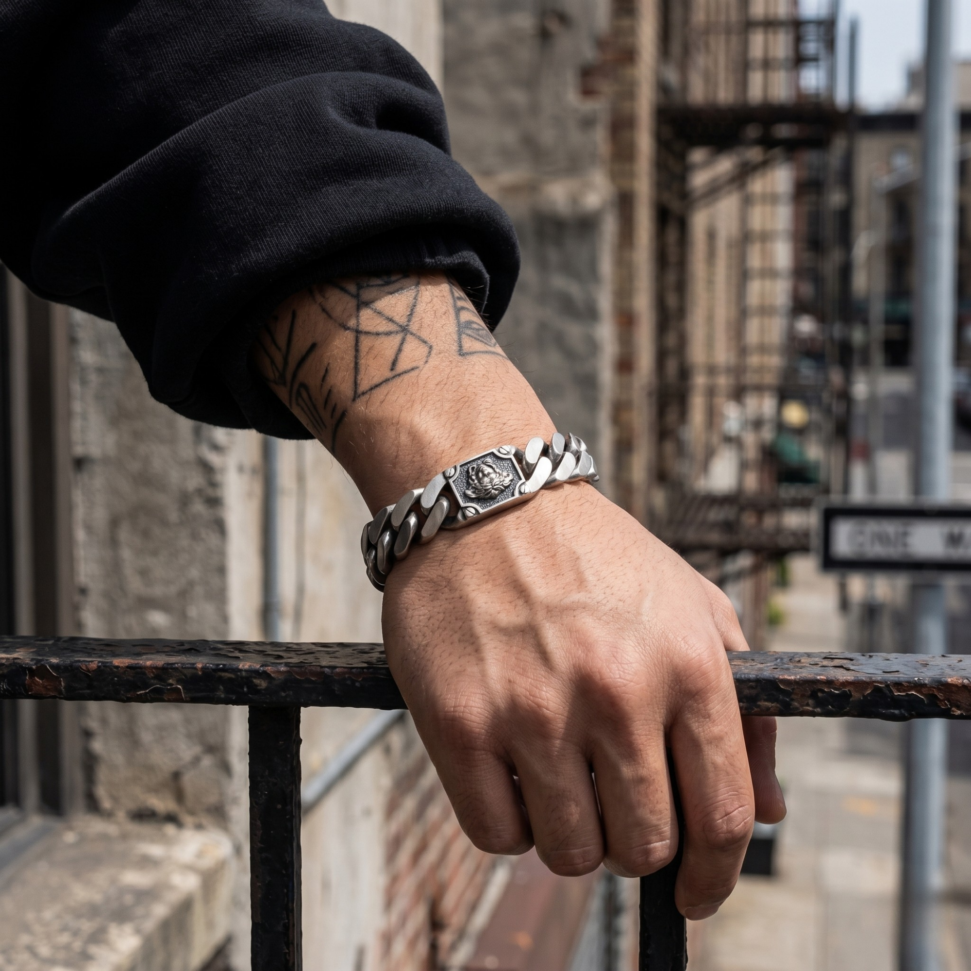 Lion Crest Cuban Bracelet